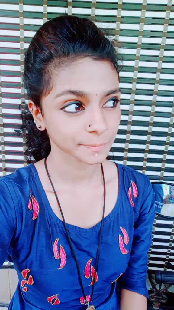 @😘AmMuZ__AmMuKutTy😍