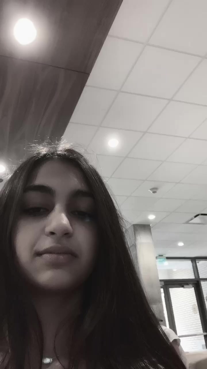 @Simrah14