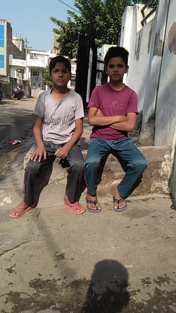 @khooni