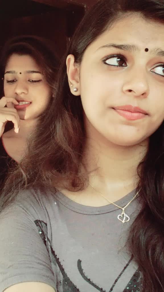 @Aishu Anu 👭