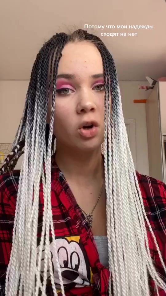 @Анжела😎✌️