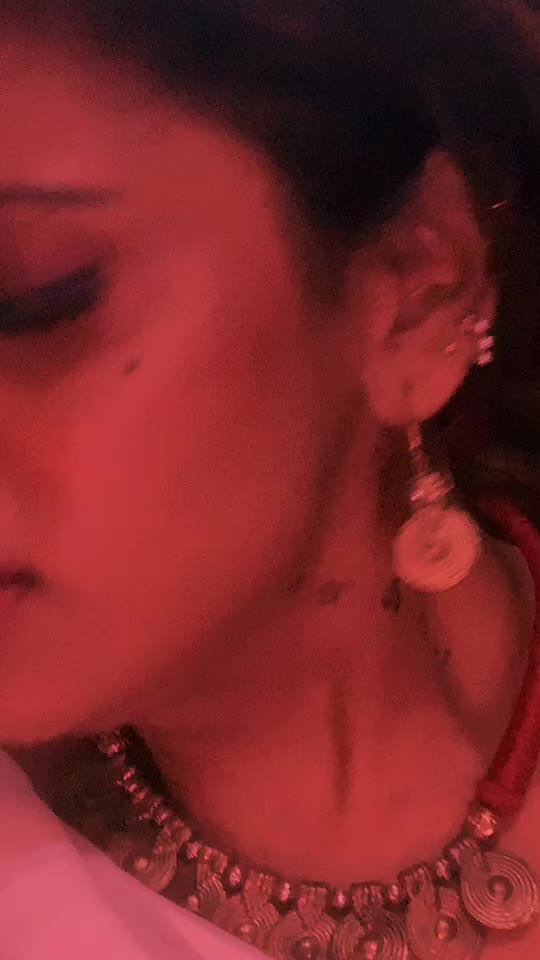 @Sri Nikha (ஸ்ரீநிஹா)