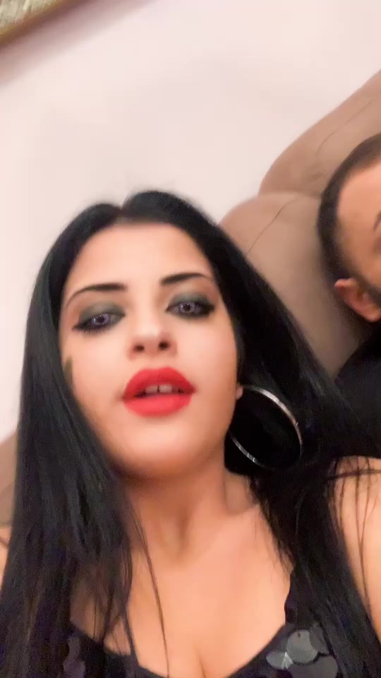 @AnastasiaBruni