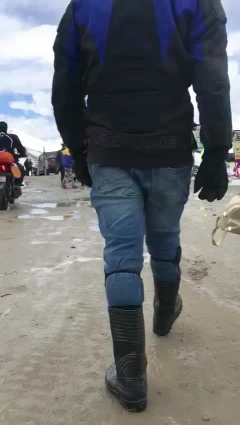 @Akkudu