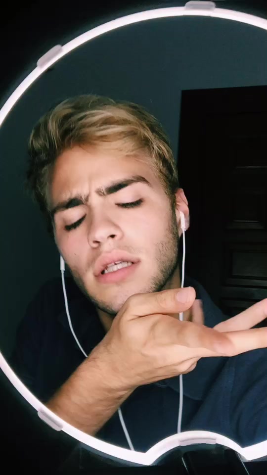 @Adri&aacute;n Fern&aacute;ndez