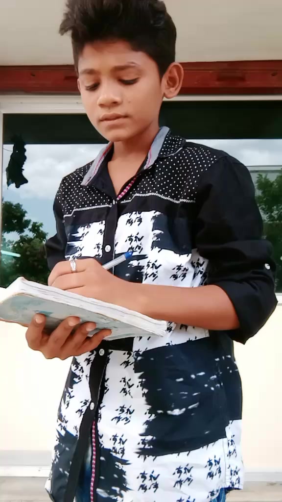@👑Roshan😎 Royal👑