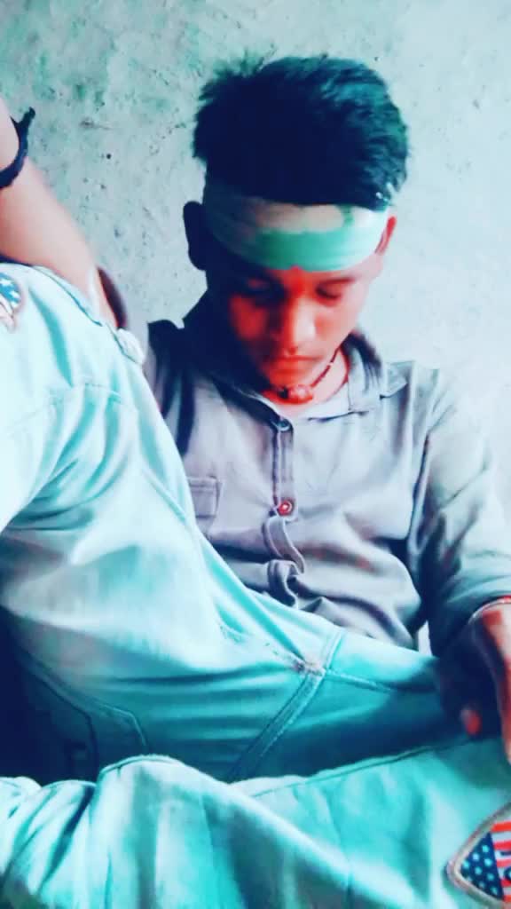 @tamendra Rawat&radic;