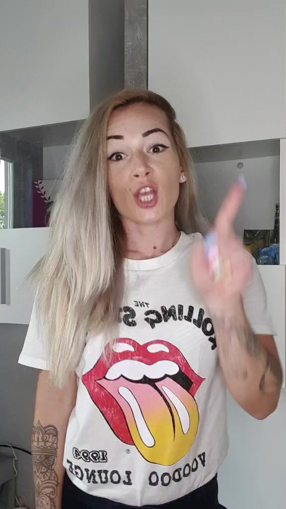 @_Natalie_