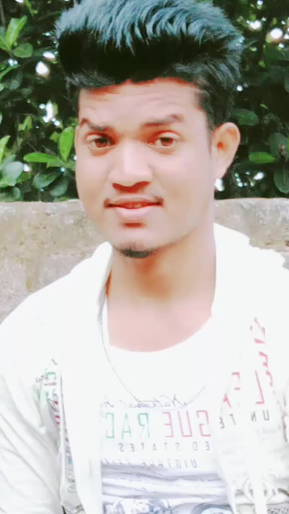 @Bablu.......🤚