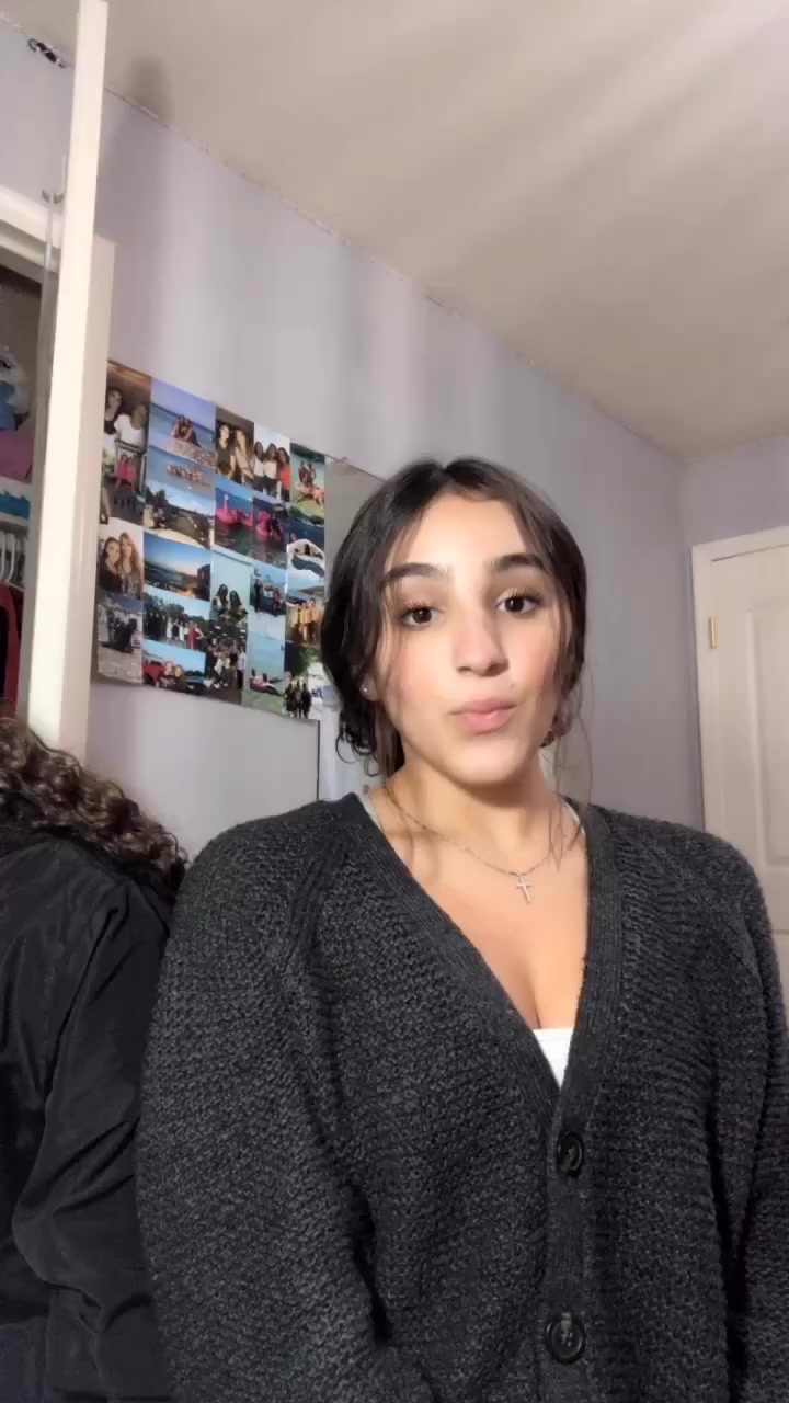 @SophiaPolos