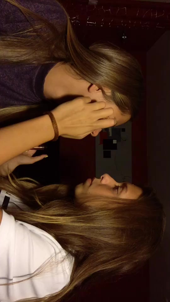 @INES ANOUK
