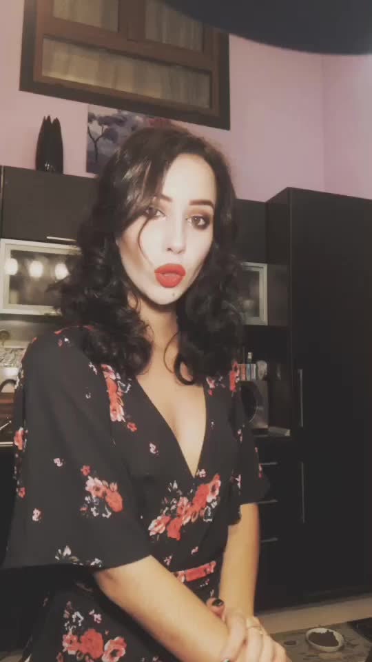 @AlinaAksi
