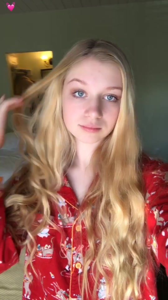 @Charlotte Elise
