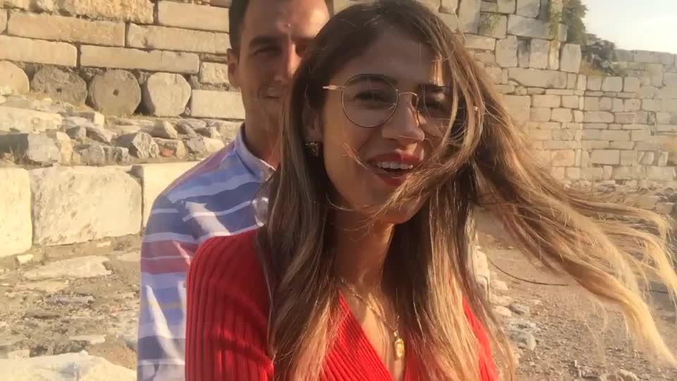 @&Ouml;zg&uuml;l Dilek Deniz