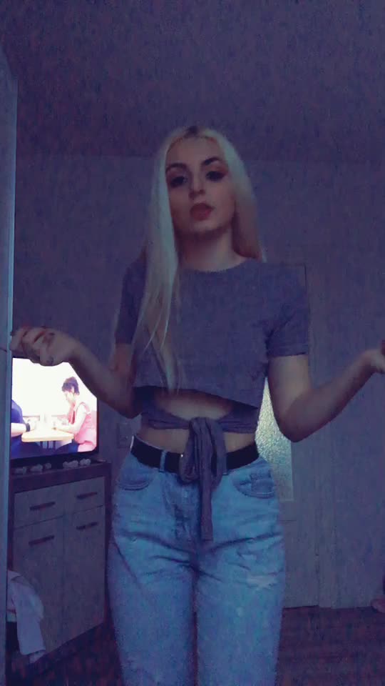 @𝓢8𝓷𝓼𝓠𝓾𝓮𝓮𝓷🍒