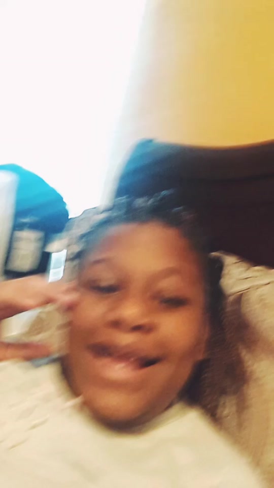 @Niya08