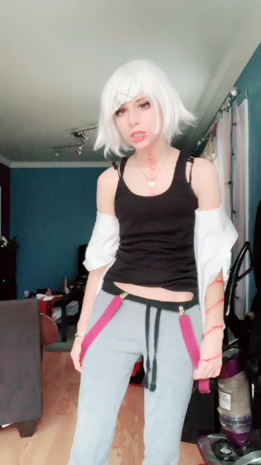 @izzy.cosplayy