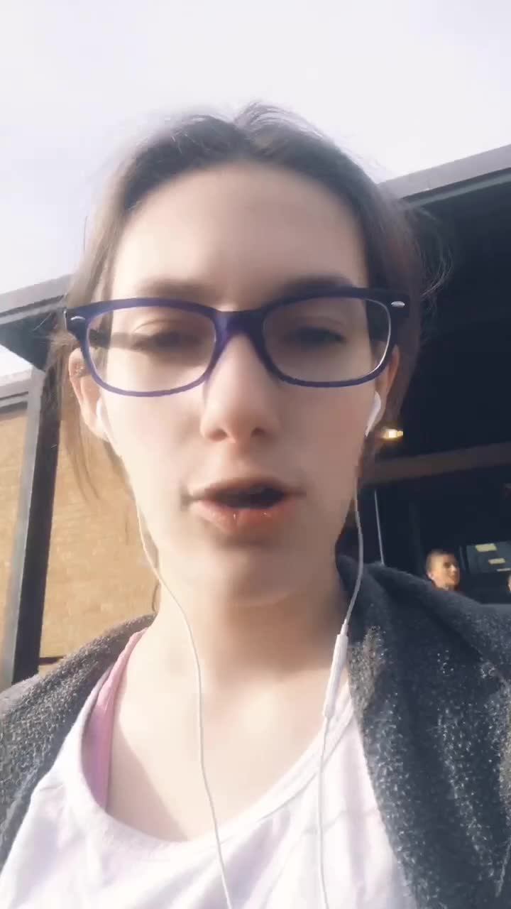 @hannahwolf
