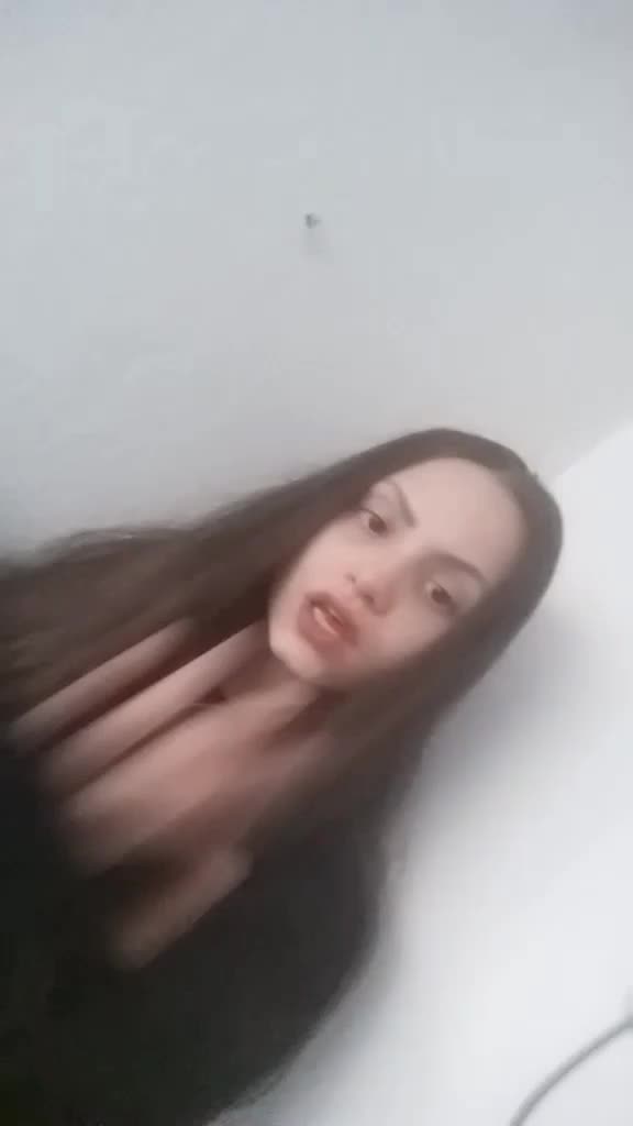 @Queen💣🔥