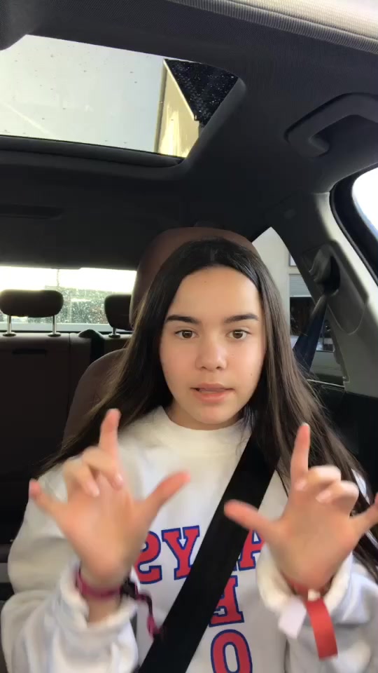 @𝐿𝑒𝓎𝓁𝒶 𝐸𝓁𝒾𝓈𝒶