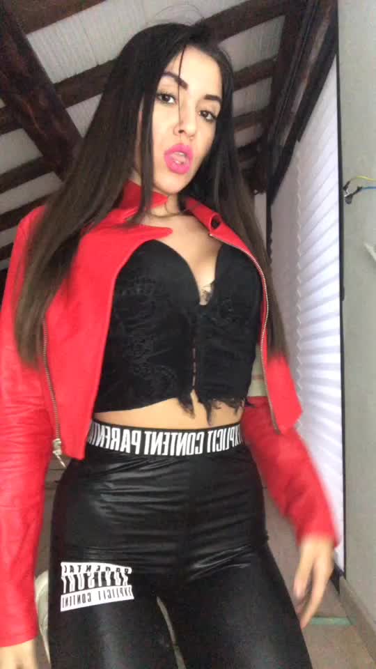 @Nicoleee__