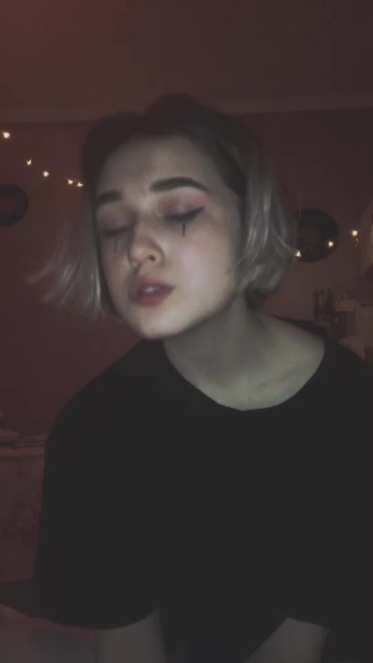 @Анастэйша