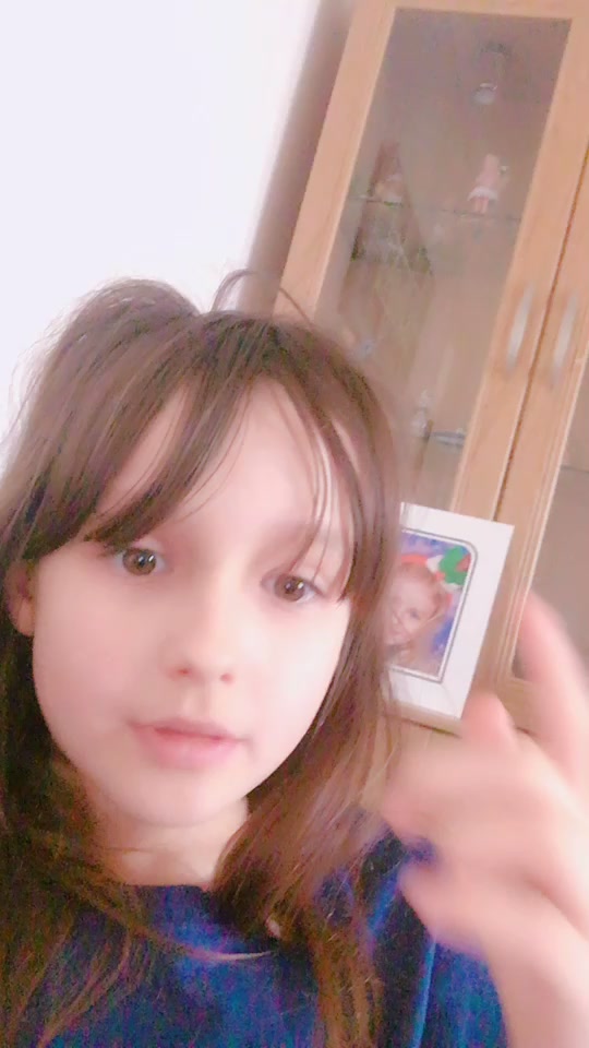 @arianagrande