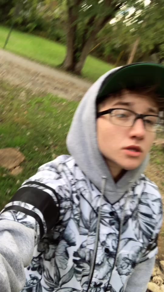 @taylor kay🍉🏳️&zwj;⚧️