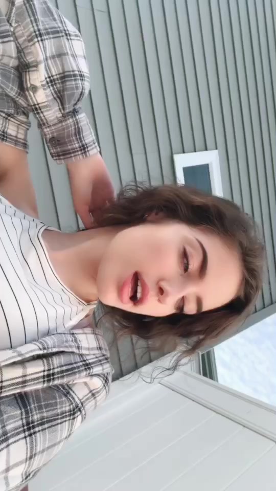 @lily