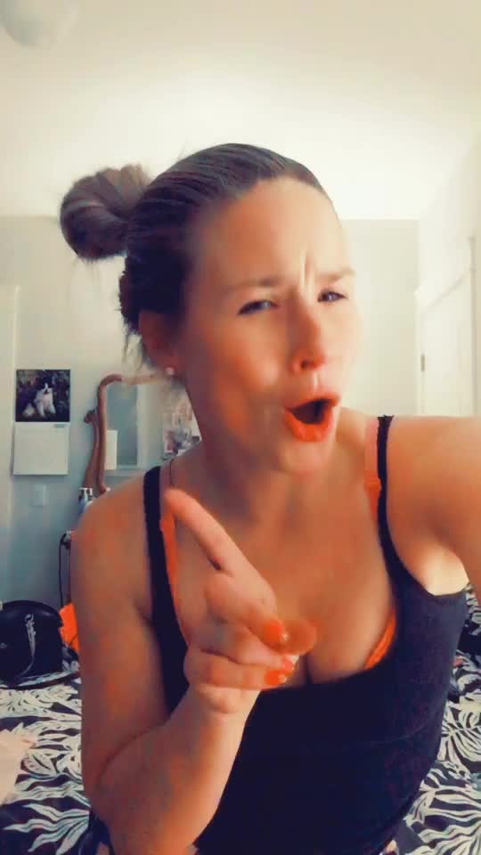 @blondebeliever_