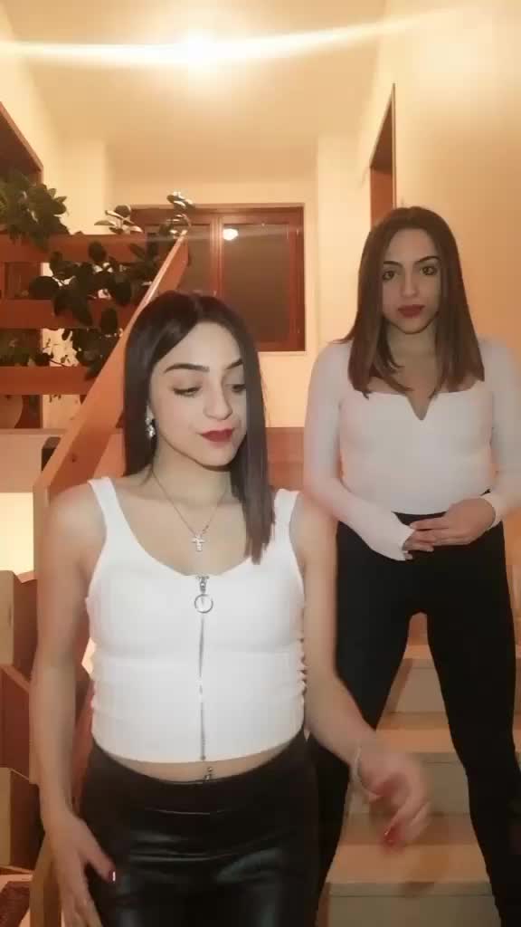 @😈 Cora \u0026 Maril&ugrave; 😇