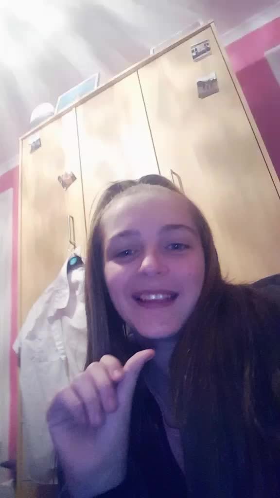 @Ellie🩷