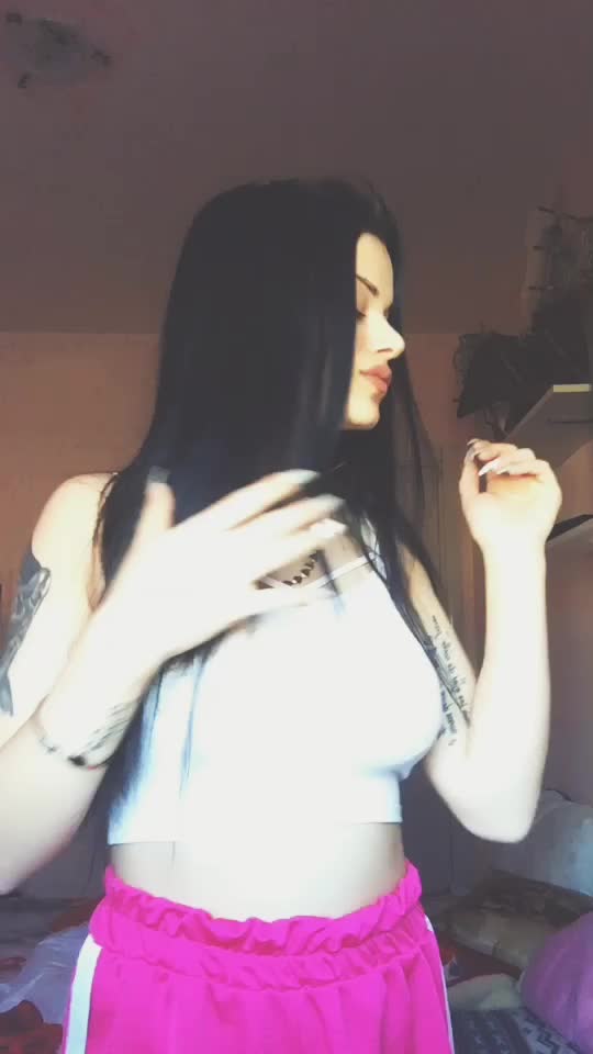 @Simona😈🖤