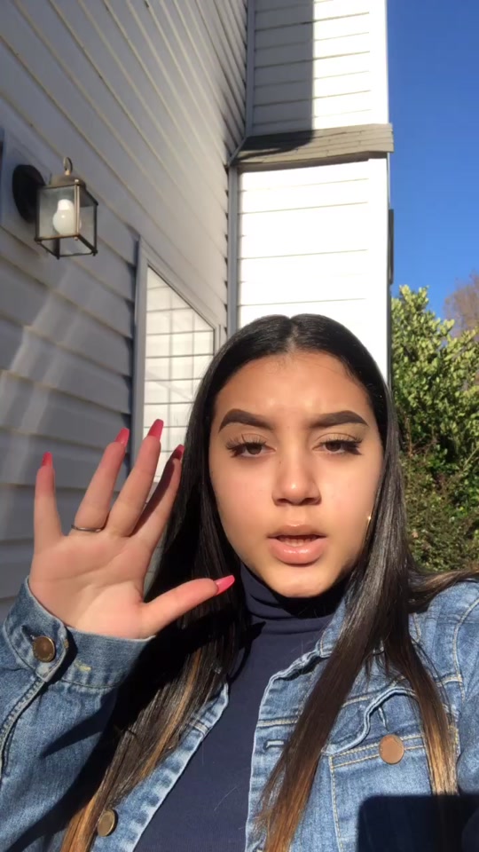 @Sarah Llaverias💸