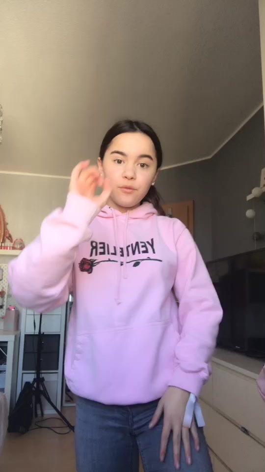 @𝐿𝑒𝓎𝓁𝒶 𝐸𝓁𝒾𝓈𝒶