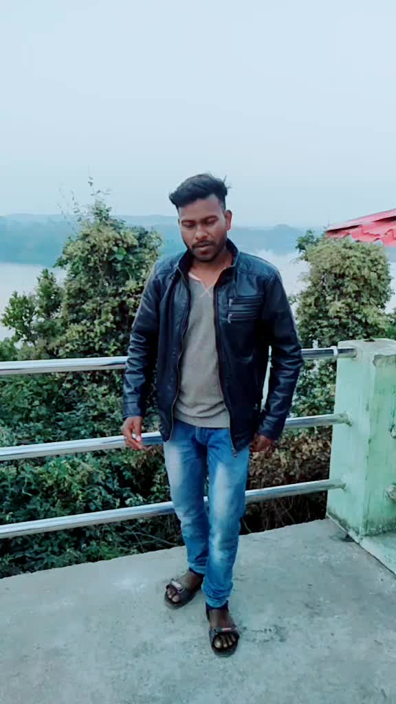 @Ashish Raaz Xess