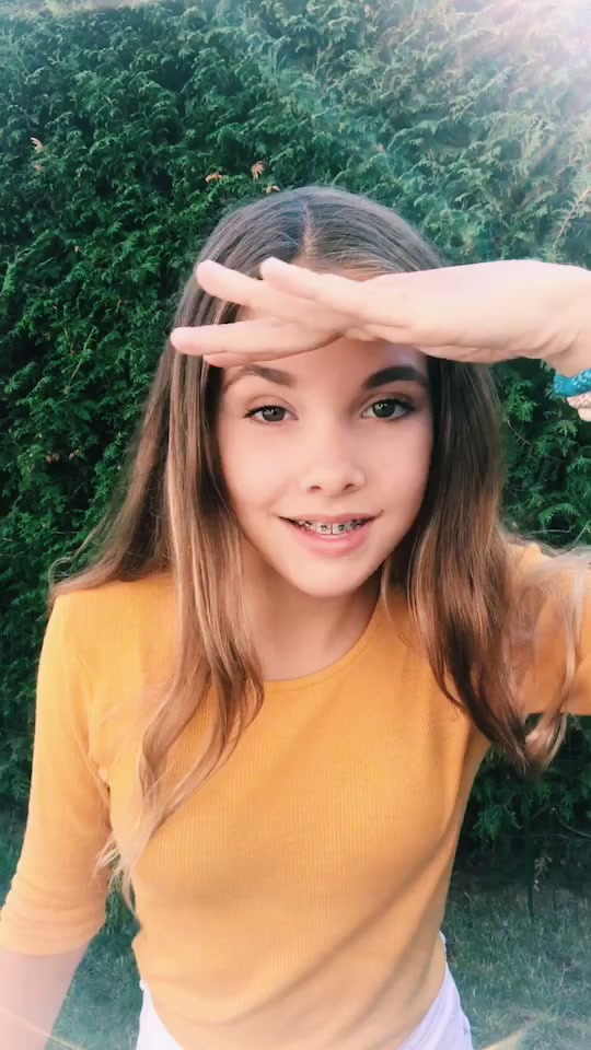 @KAROLINE KR&Oslash;VEL