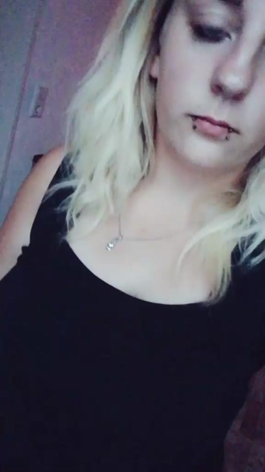 @rania_hng