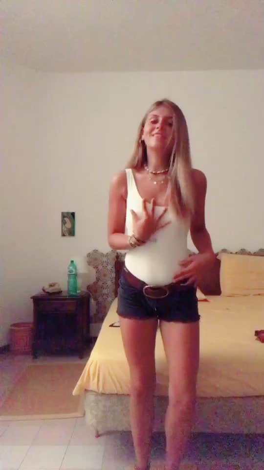 @👸🏼