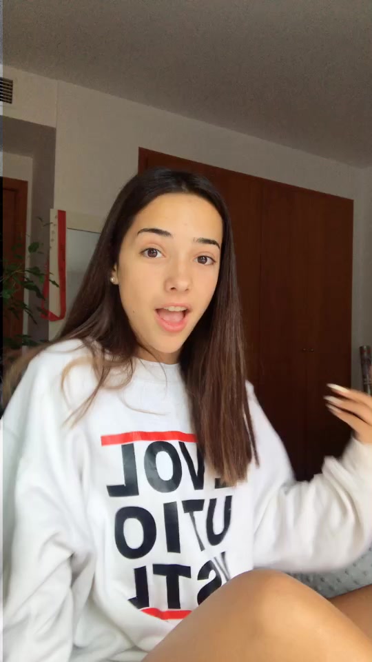 @&Agrave;ngela M&aacute;rmol