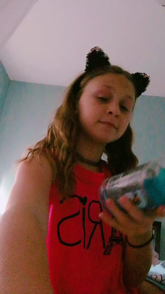 @Bella