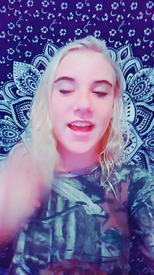 @🤪&bull;blondie&bull;{2k}🤪