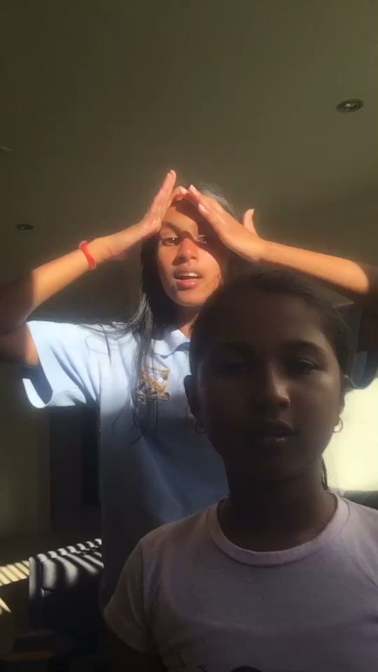 @Roosheeka🦋