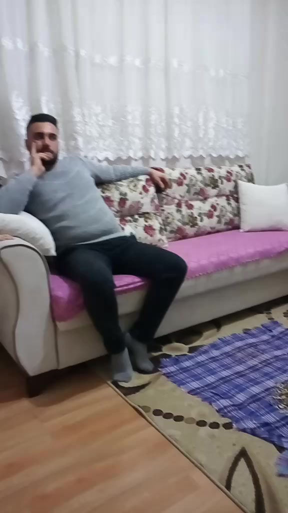 @C&uuml;neyt Var