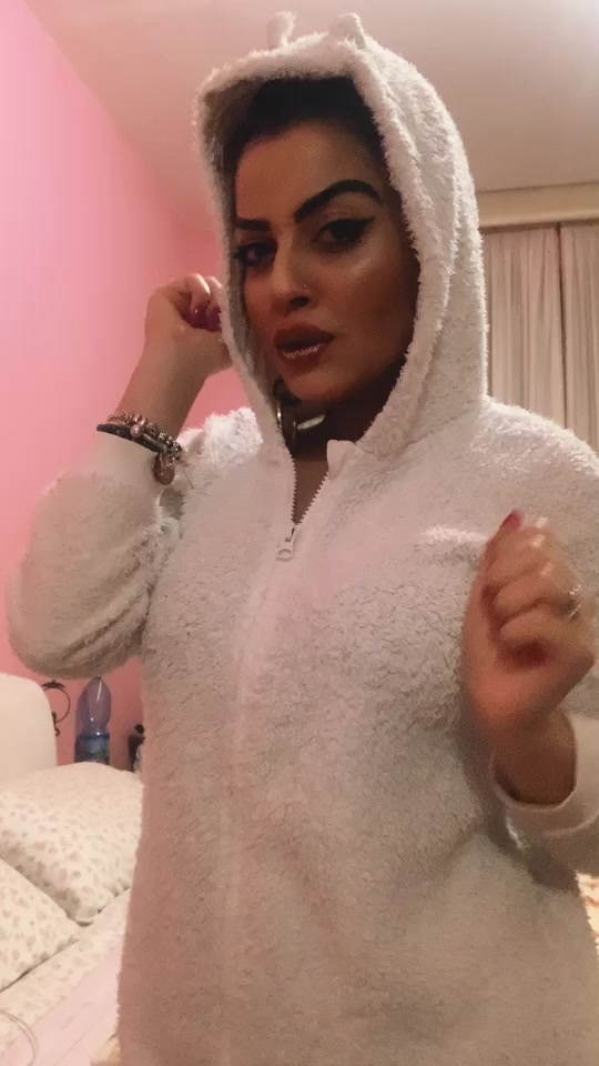 @AnastasiaBruni