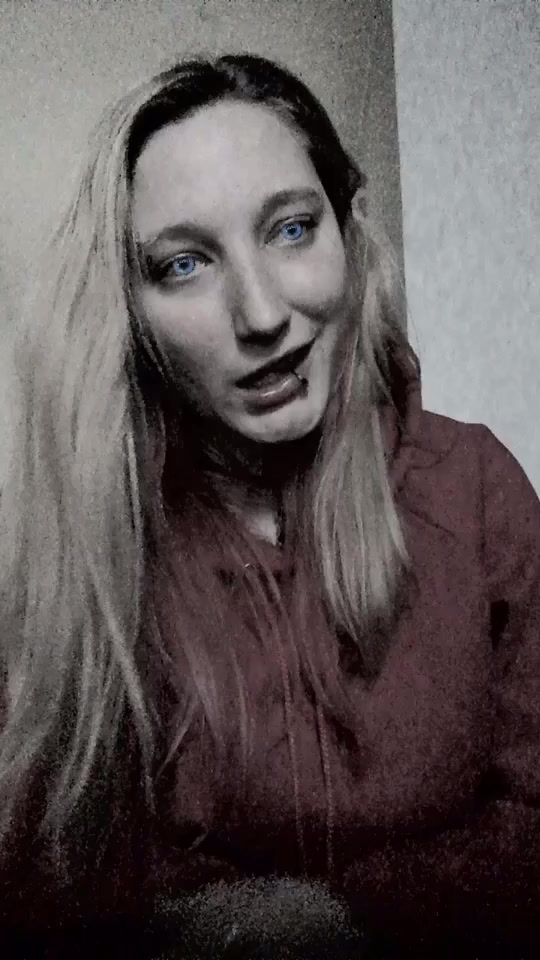 @𝐻𝑜𝓁𝓁𝓎𝒬𝓊𝒾𝓃𝓃
