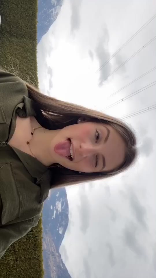 @𝕒𝕟𝕟𝕒