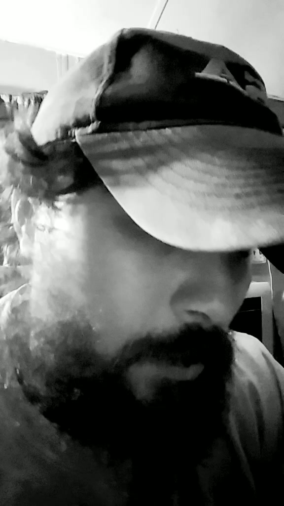 @👑 FAMOUSREDNECK👑