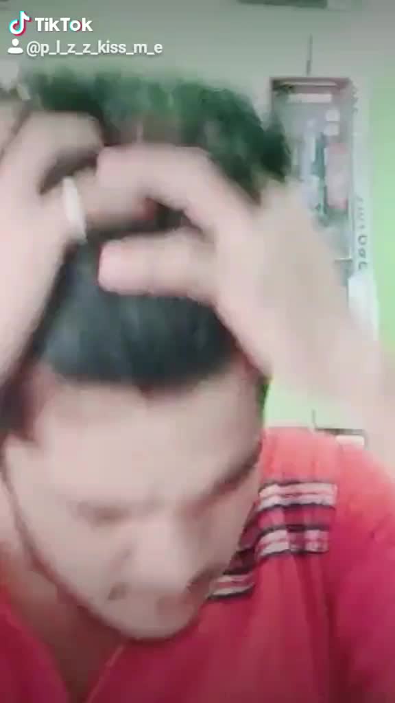 @p_l_z_z_kiss_m_e