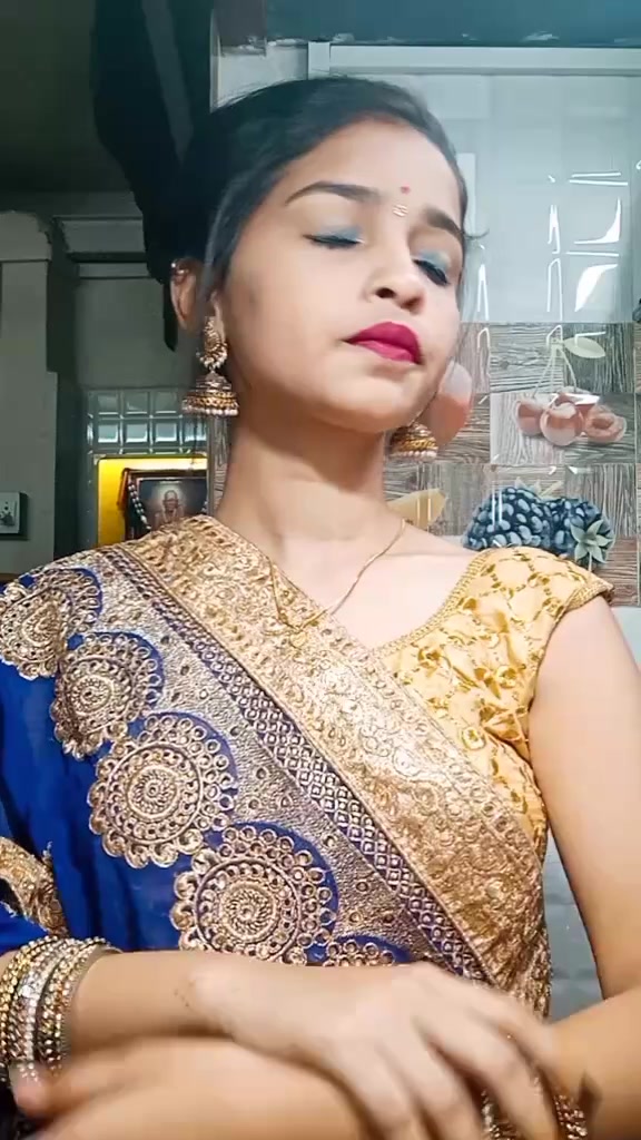 @👑aayu👑